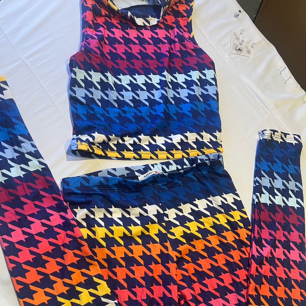 Better be 2 piece set